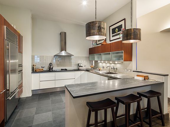 5th image of 105 5th Ave APT 4D