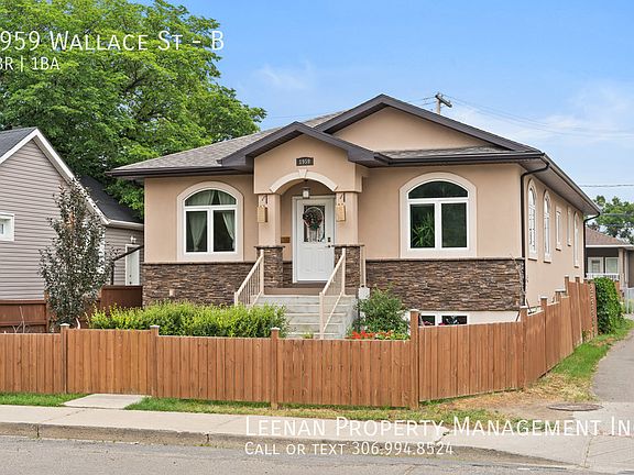 4th image of 1959 Wallace St #B