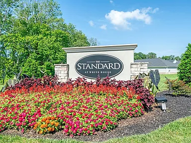 The Standard at White House Apartments