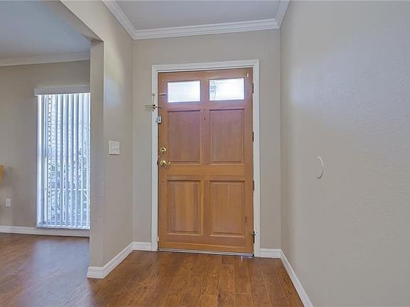 3rd image of 4709 Bay Crest Dr