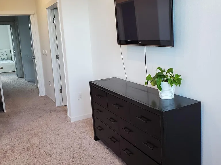 2243 S Stunham Ln — Photo 10
