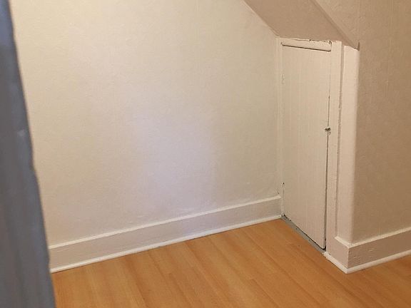 5th image of 99 Providence St