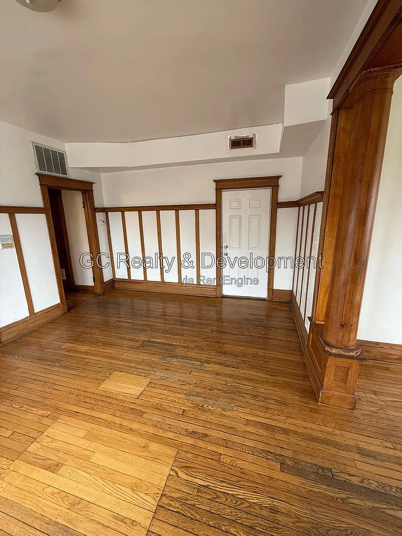 2 bed, 1.5 bath, 750 sqft, $1,450 — Photo 3