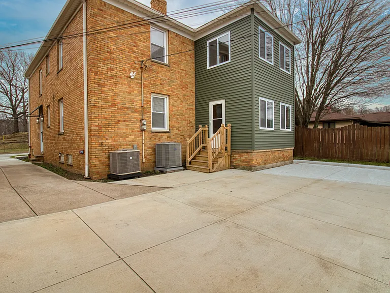 6342 W 54th St #1 — Photo 26