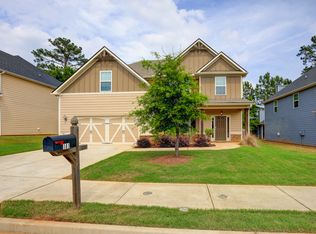 181 Cliffhaven Cir, Newnan, GA 30263