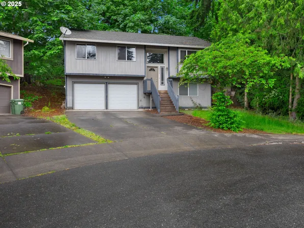 17555 Koch Ct, Sandy, OR 97055