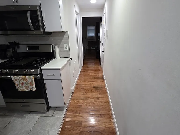4315 Newkirk Ave — Photo 3
