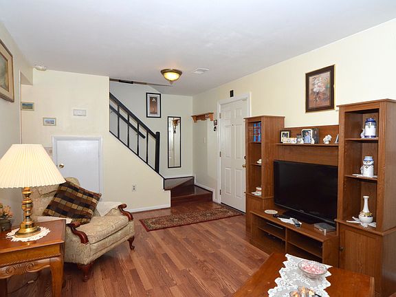 2nd image of 18521 Tarragon Way