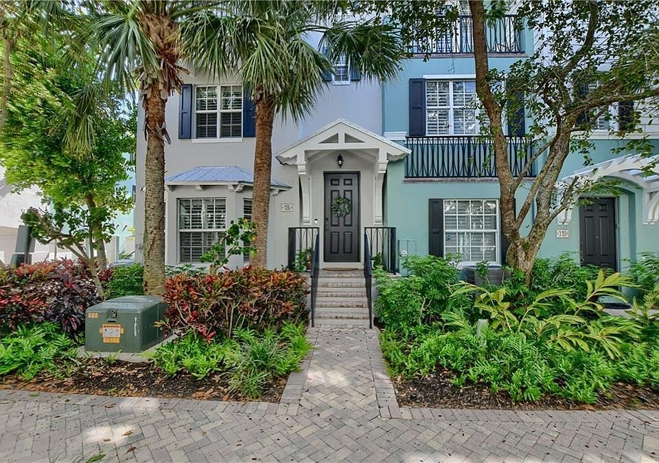 1st image of 306 E Mallory Cir