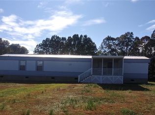 516 Elhilow Ln, Townville, SC 29689