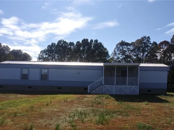 516 Elhilow Ln, Townville, SC 29689