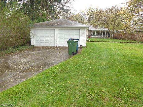 3rd image of 6346 Mariana Dr