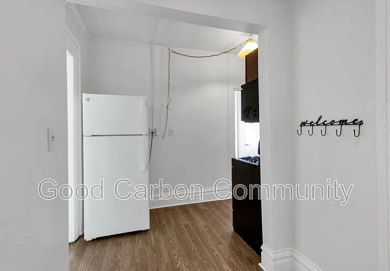 300 High St #4 — Photo 3