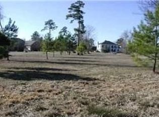 111 Red Fox Run Dr, Wallace, NC 28466