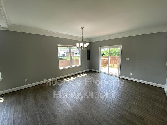 5th image of 2465 24th St