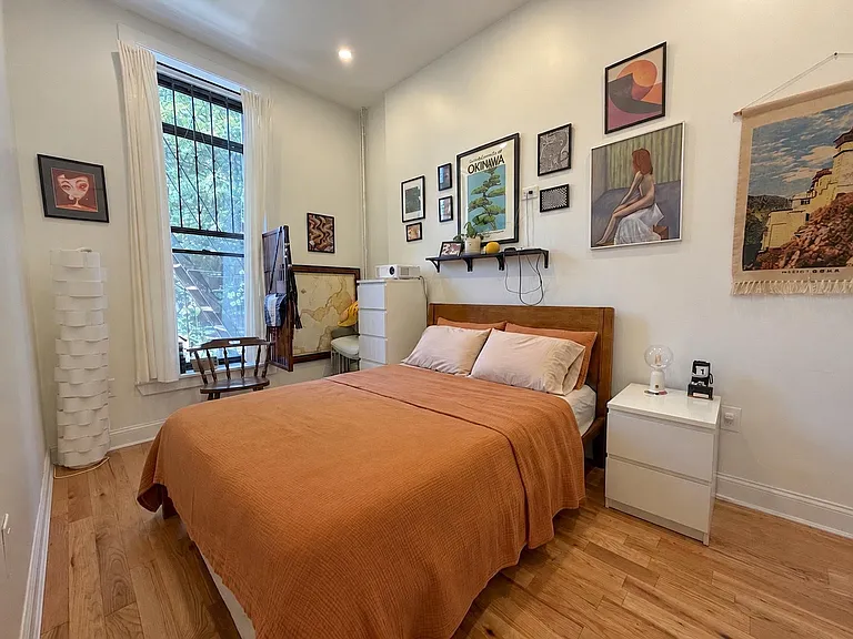 445 Putnam Ave #2 — Photo 2