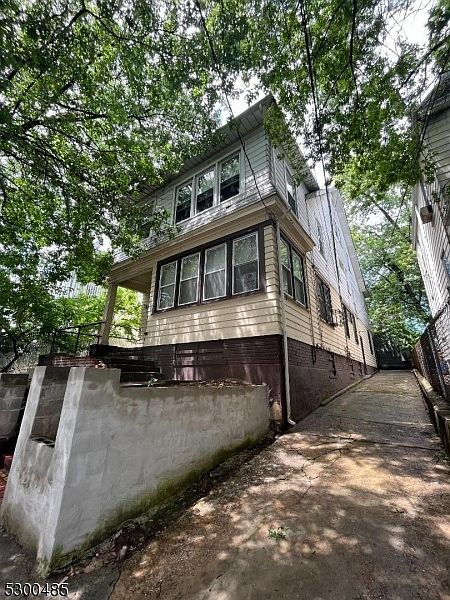 1st image of 41 Columbia Ave