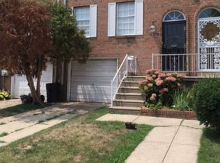 8103 Lindbergh Blvd, Philadelphia, PA