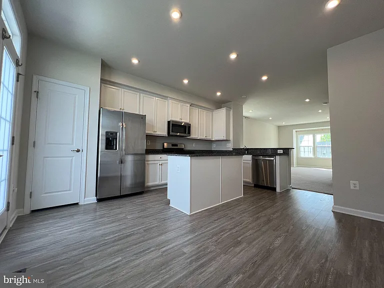 526 River Rd — Photo 19