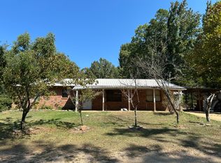 2440 Veterans Hwy W, Pontotoc, MS 38863