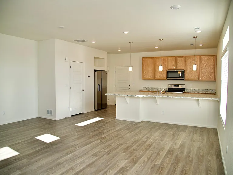 17703 E 103rd Ave — Photo 4