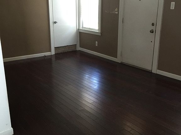 5th image of 23313 Reynolds Ave