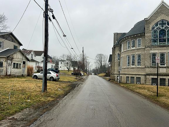 4th image of 273 Reed St