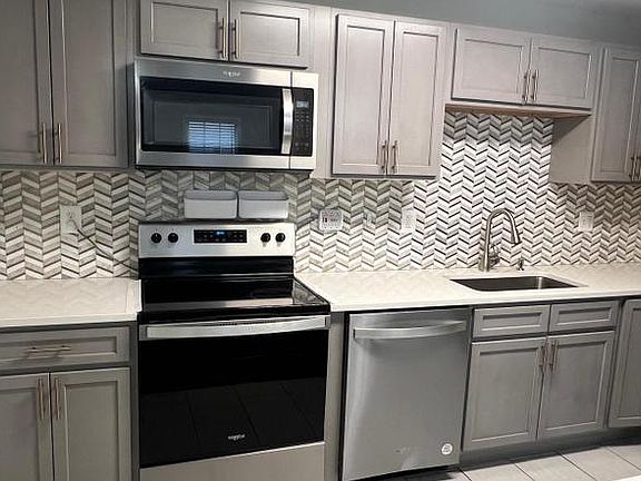2nd image of 5134 Shawe Pl Unit C