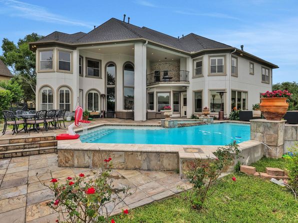4 Camden Ct