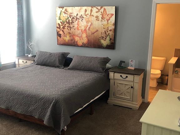 Primary bedroom with en-suite