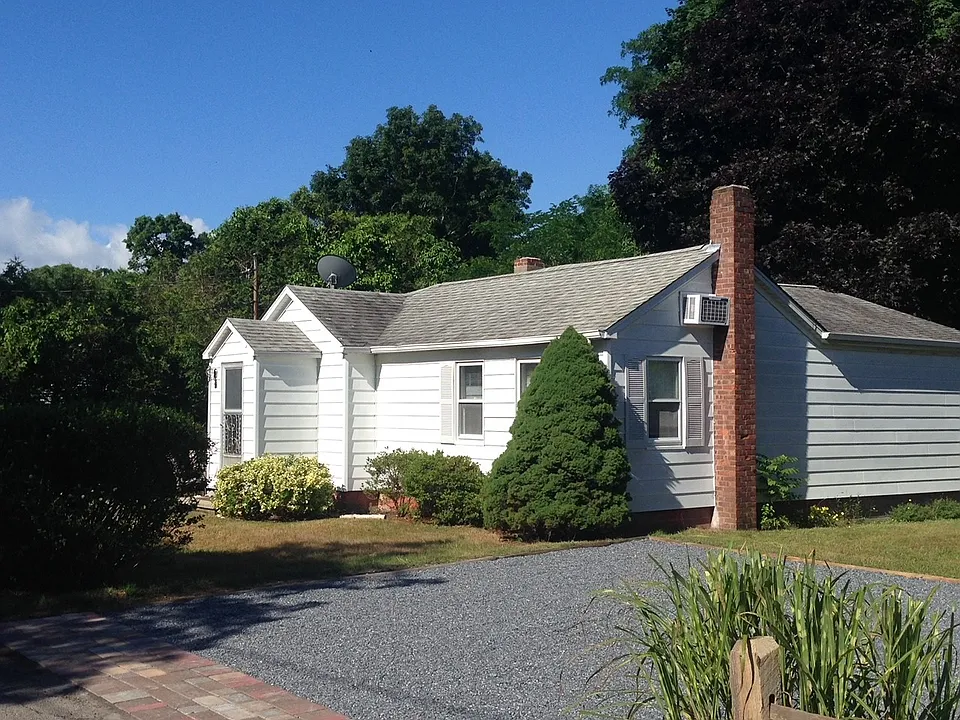 3 Lincoln St