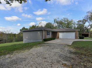 1791 Fruit Farm Rd, Hollister, MO 65672