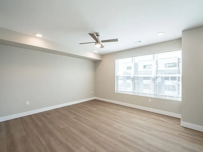 2182 Forest Ave — Photo 15