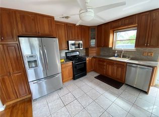 6 Nursery Ln, Rye, NY 10580