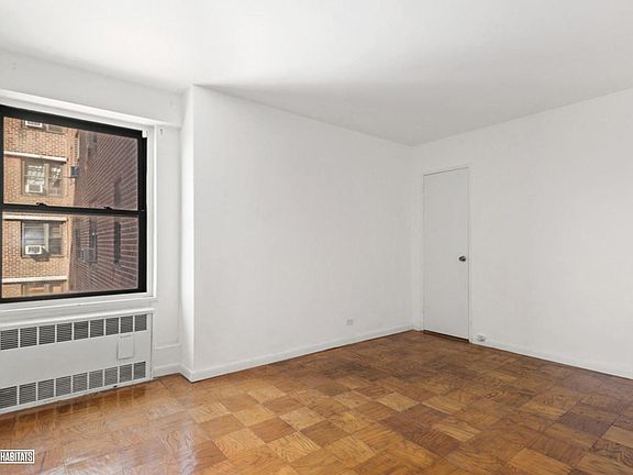 5th image of 415 Grand St APT 1605