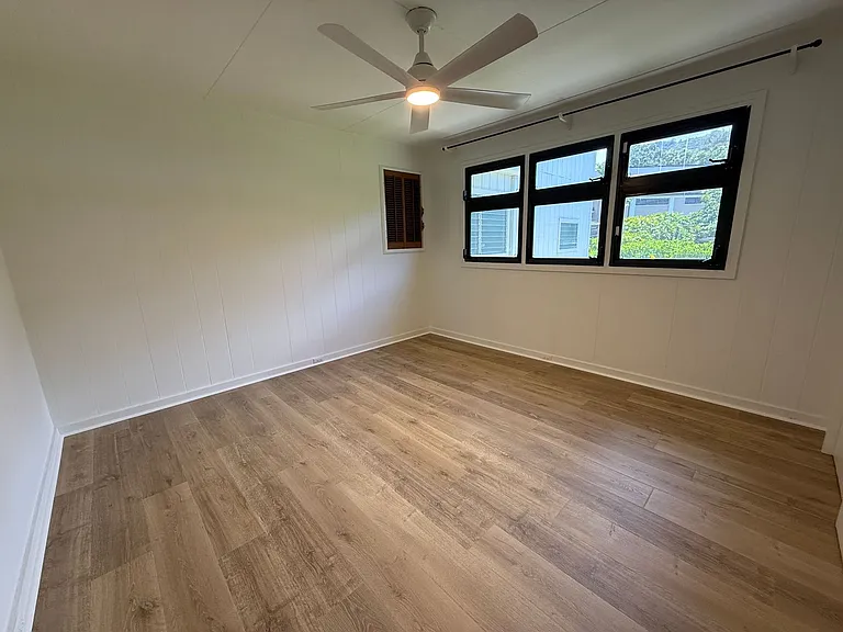 35 Country Club Rd — Photo 12