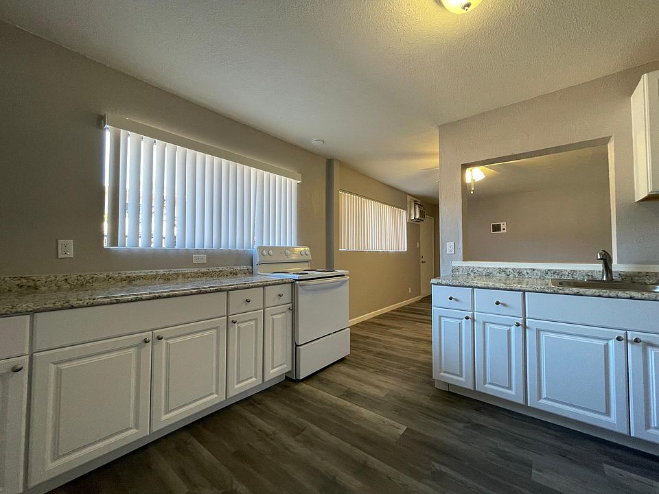 1st image of 3405 Balmoral Dr #43