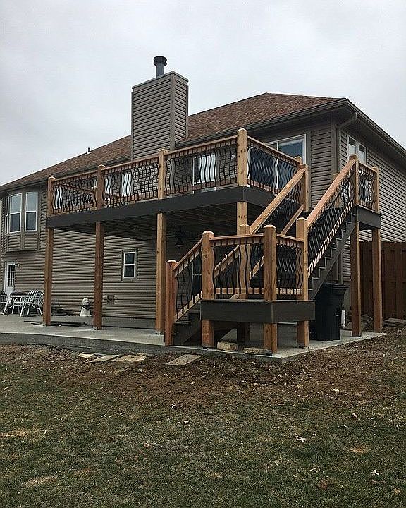 Large Composit Deck & Patio
