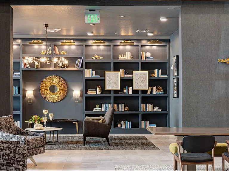 Scottsdale Grand — Photo 41