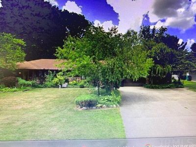 52813 Highland Dr, South Bend, IN, 46635