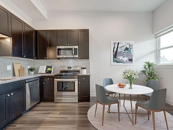 2nd image of 4407 N Keeler Ave #2W