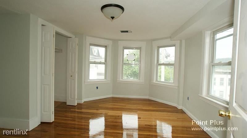 24 Lexington Ter. Waltham Building Photo 3