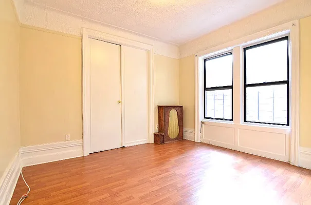 Rented by Executive Towers  | media 10