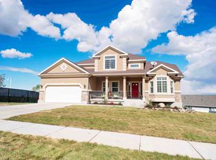 6318 W Cape Ridge Ln, West Valley City, UT 84128