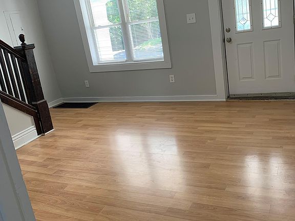 5th image of 101 Stoll Ave