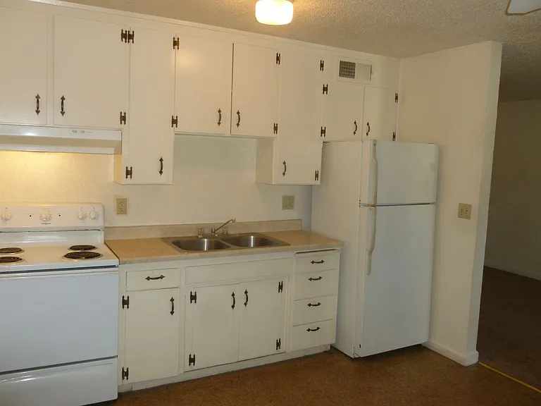 224 W Dakota Ave #B — Photo 16