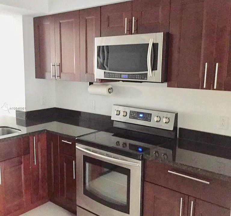 1st image of 17 Whitehead Cir