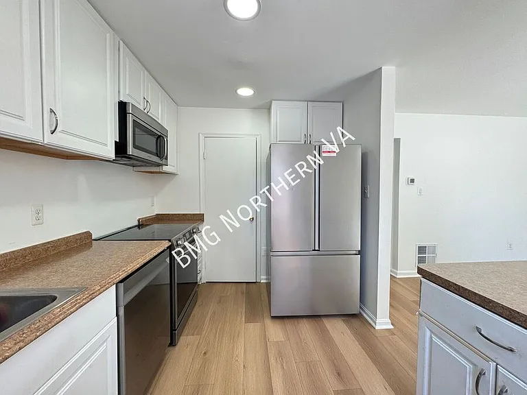 8763 Bretton Woods Dr — Photo 12