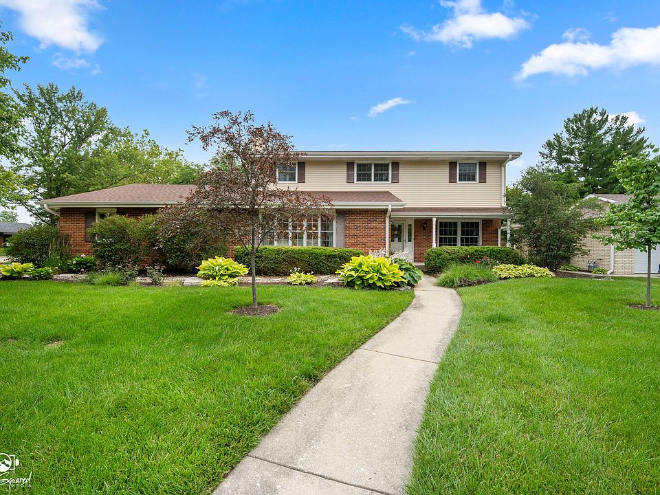 1st image of 226 Meadow Wood Dr