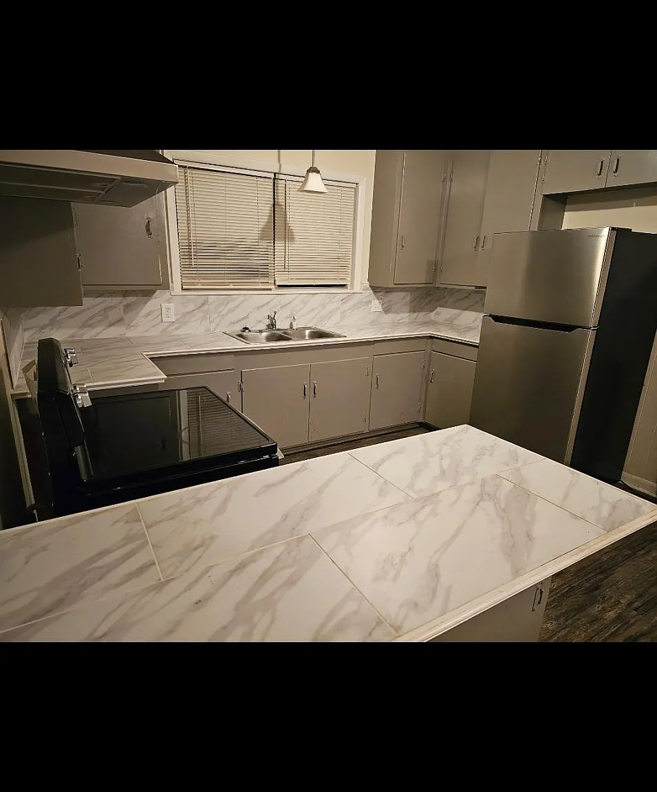 2 bed, 1032 sqft, $1,250 — Photo 2